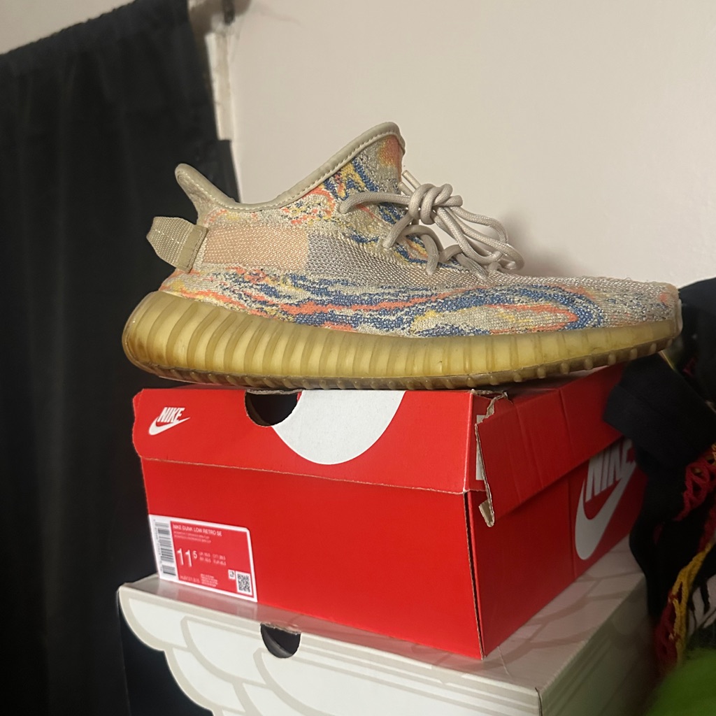 Yeezy Multicolor Sneakers 580